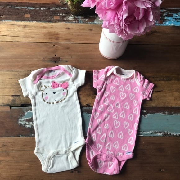 Gerbere Bundle of 3 Onesies Baby Size 6-9 M - Picture 8 of 11